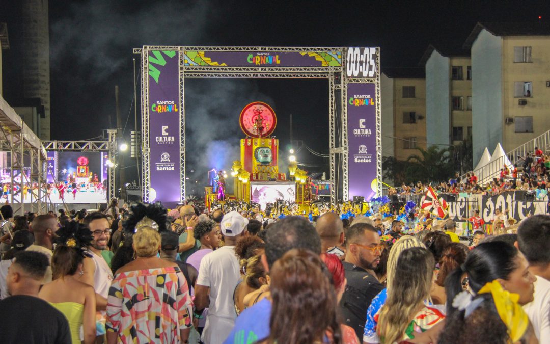 Desfile das escolas de samba de Santos tem estrutura da CAPE